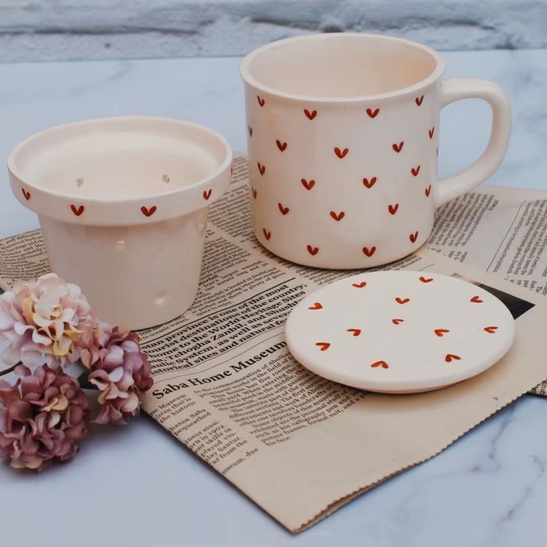 ماگ دمنوش طرح مجموعه قلب های قرمز 3 پارچه