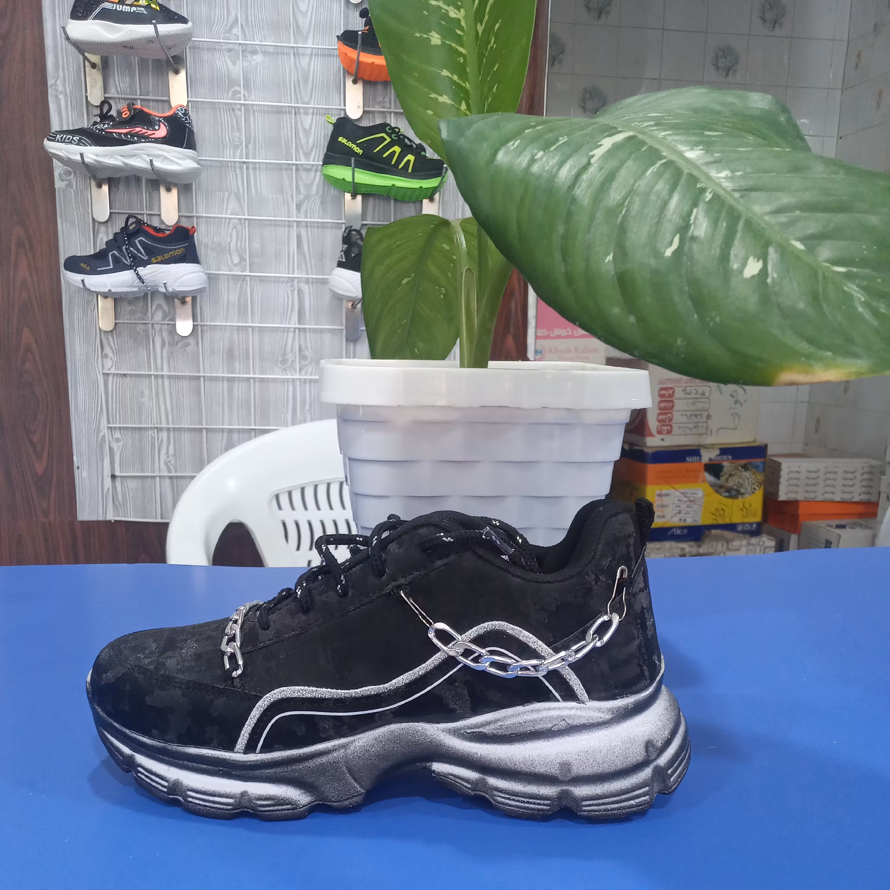 اسپرت زنانه زنجیری