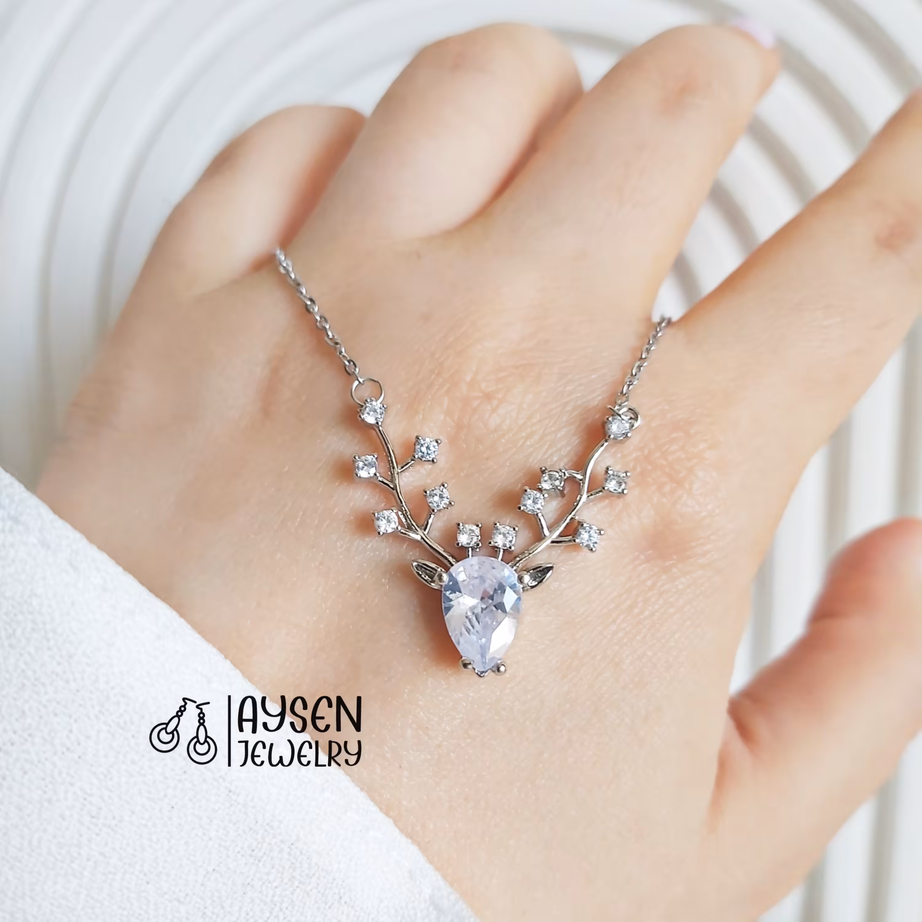 گردنبند شاخ گوزن استیل با کیفیت