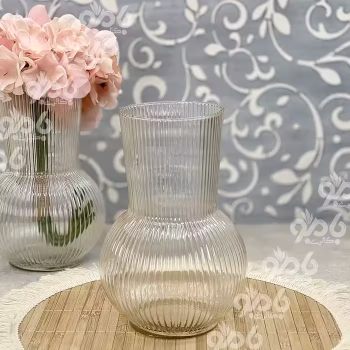 گلدان شیشه ای بلور .روژان