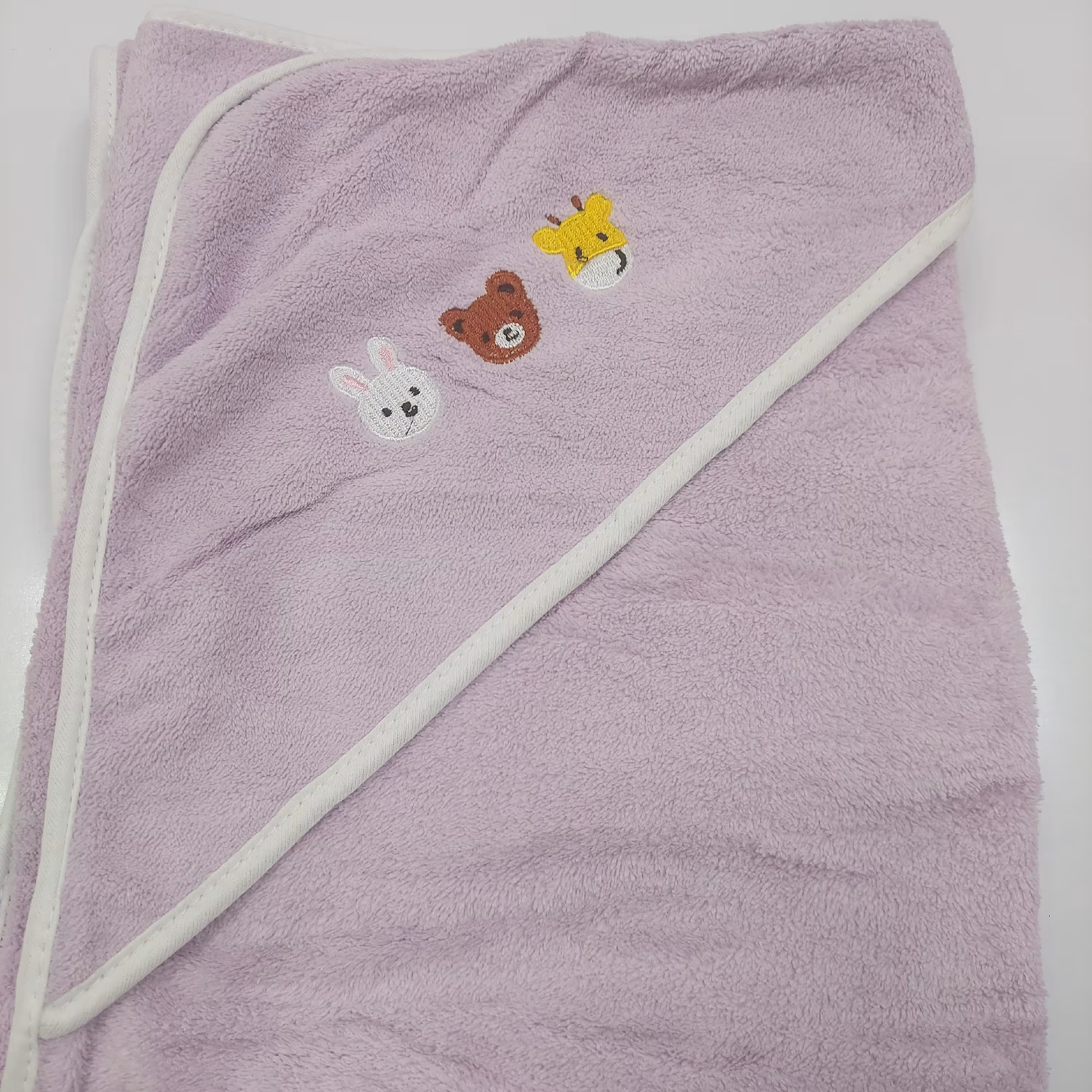 حوله حمام کلاهدارنوزادی مناسب تا  4یا  5سال 