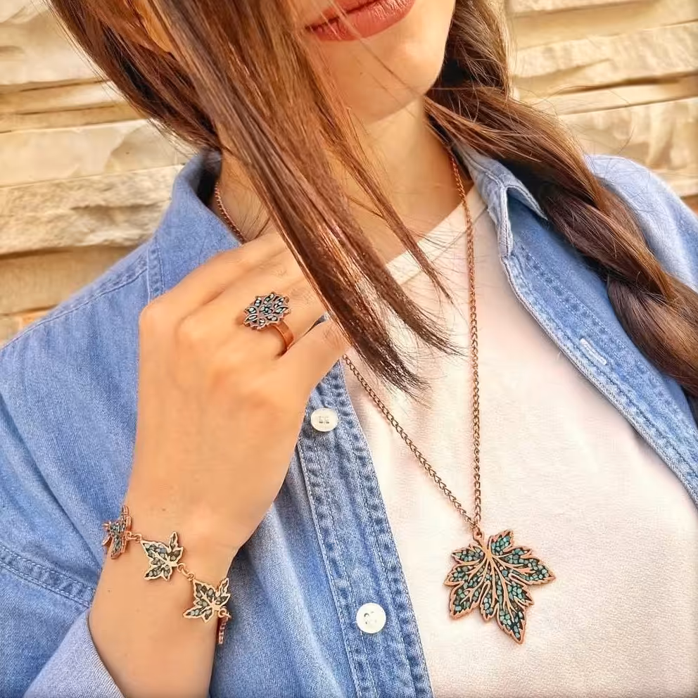 گردن بند و دست بند برگ مو