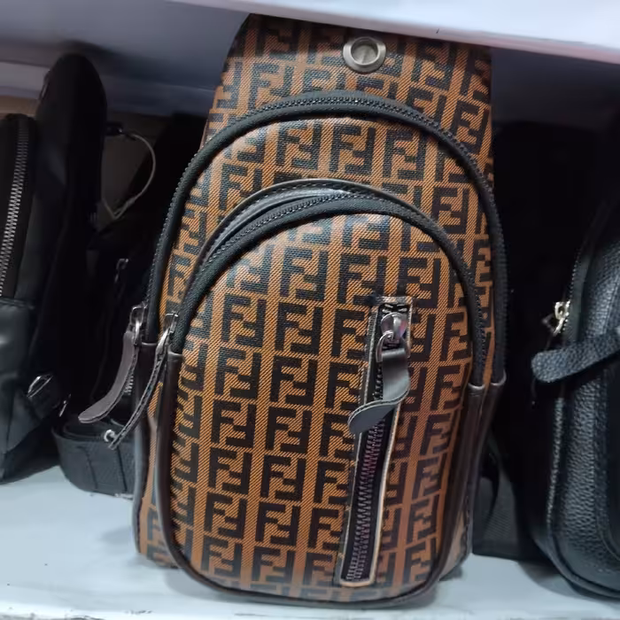 بادی بگ جدید و شیک پسرانه-مردانه 3 زیپ قهوه ای جنس چرم صنعتی 