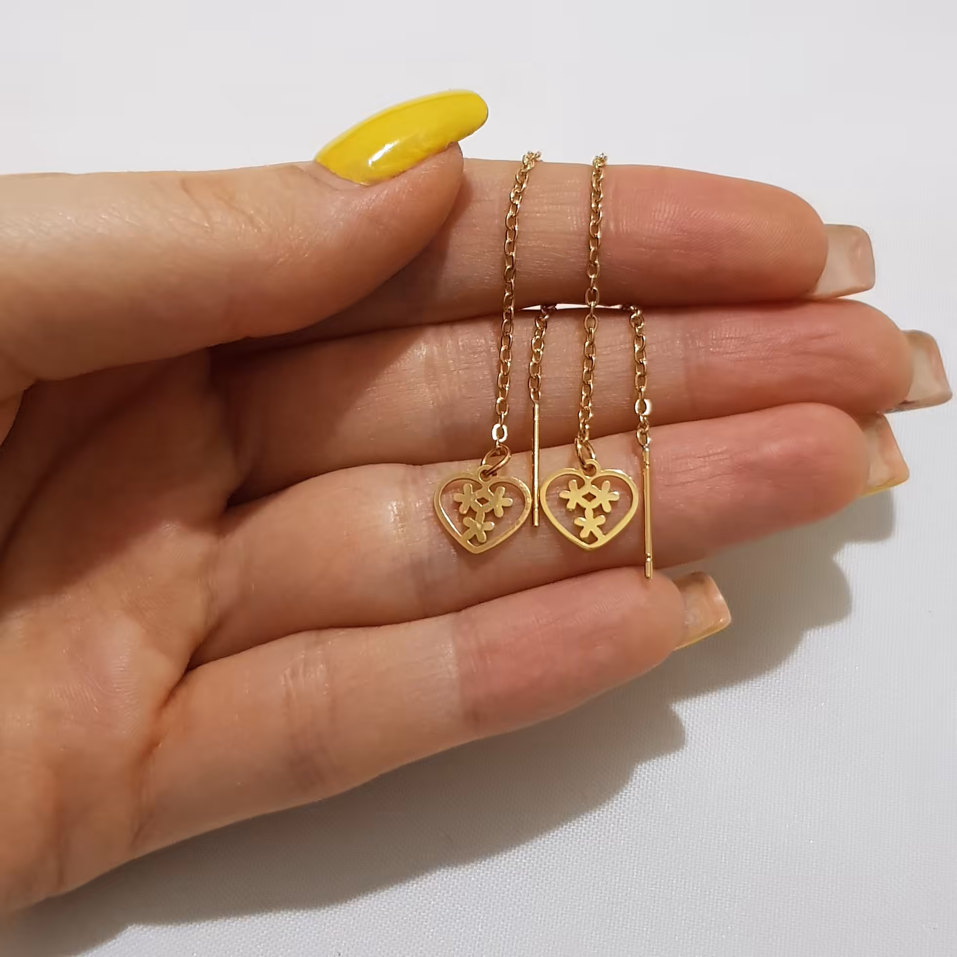 گوشواره بخیه استیل قلب و سه گل طلایی رنگ کد 3393