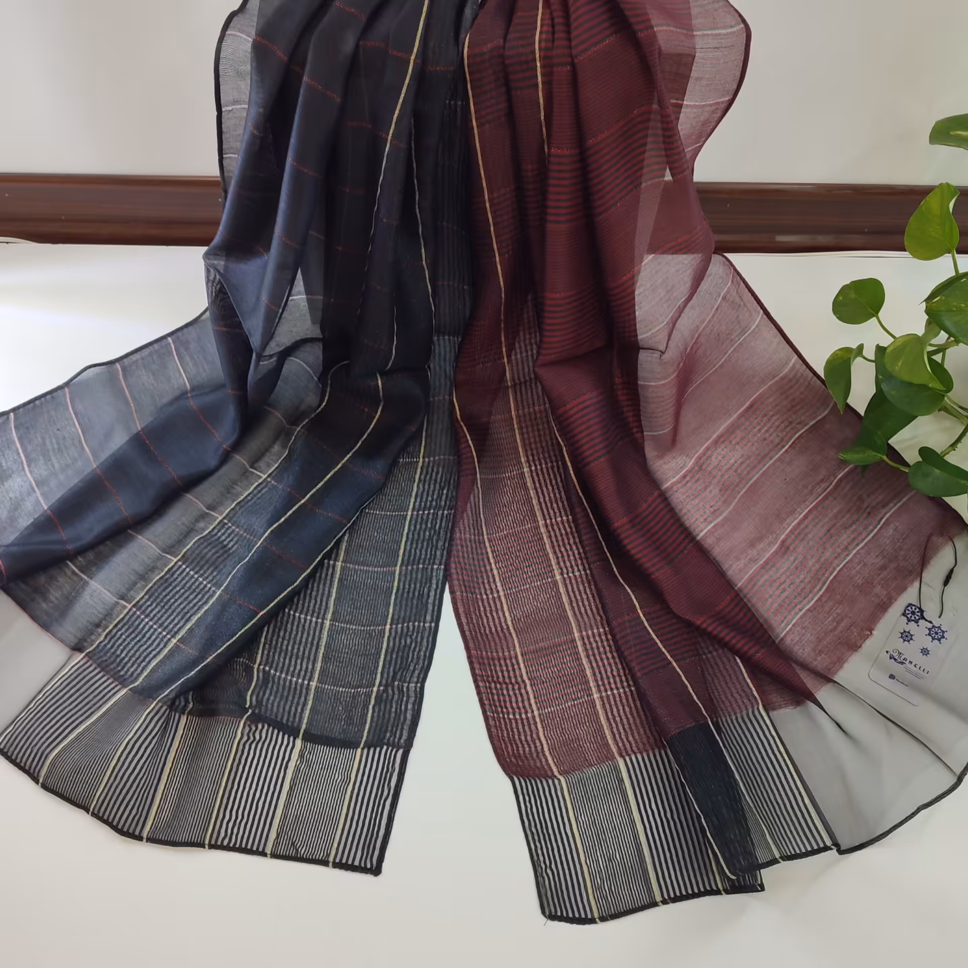 
شال ویسکوزجدید 
مجلسی
وارداتی
سرخور عالی دوطرفی
جدید وجذاب
