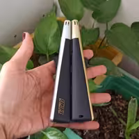 فندک ای سی کیو مثلثی مخزن دار قفل کودک قابلیت شارژ مجدد دارای 2 رنگبندی باکیفیت 