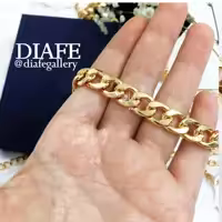 دستبند کارتیر استیل رنگ طلایی طرح اسپرت مناسب آقایان و بانوان کد 2