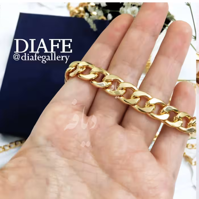 دستبند کارتیر استیل رنگ طلایی طرح اسپرت مناسب آقایان و بانوان کد 2