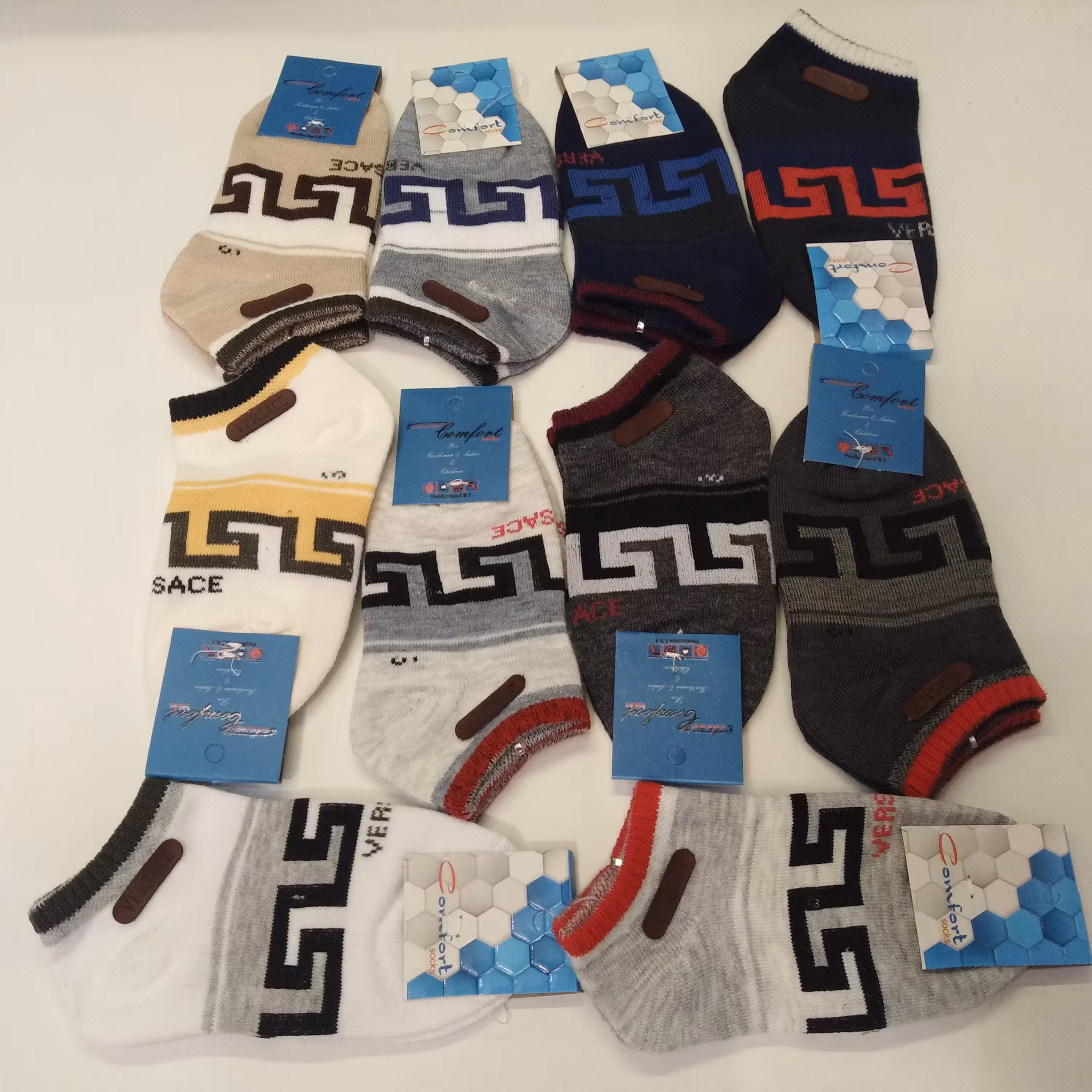 جوراب نخ پنبه پسرانه 3 و 4 سال لطفا قبل از سفارش از سایز و رنگ محصول مورد نظر اطلاع حاصل نمایید