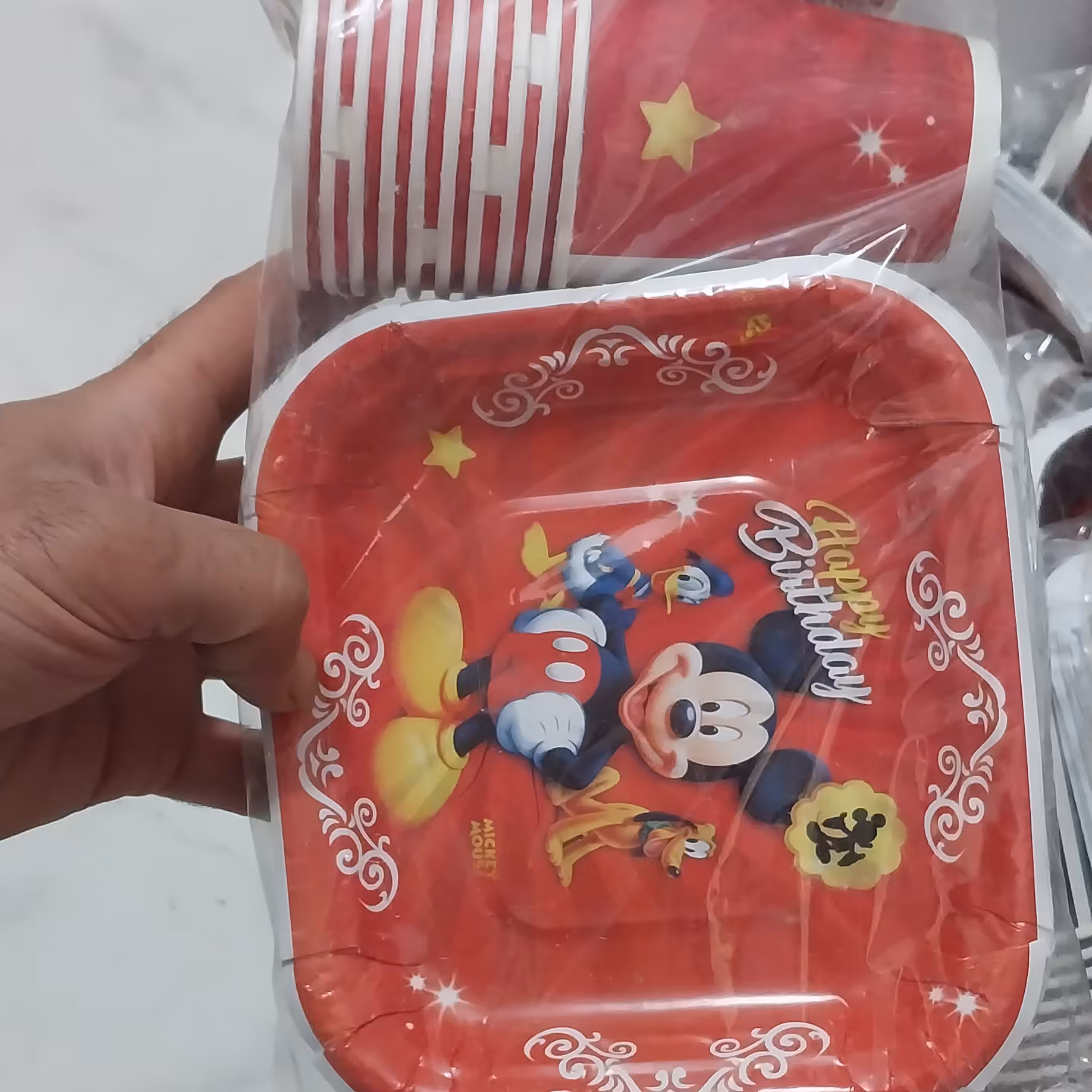 بشقاب و لیوان 12 تایی تم تولد میکی موس