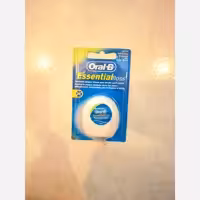 نخ دندان اورال-بی مدل ESSENTIAL FLOSS طول 50 متر