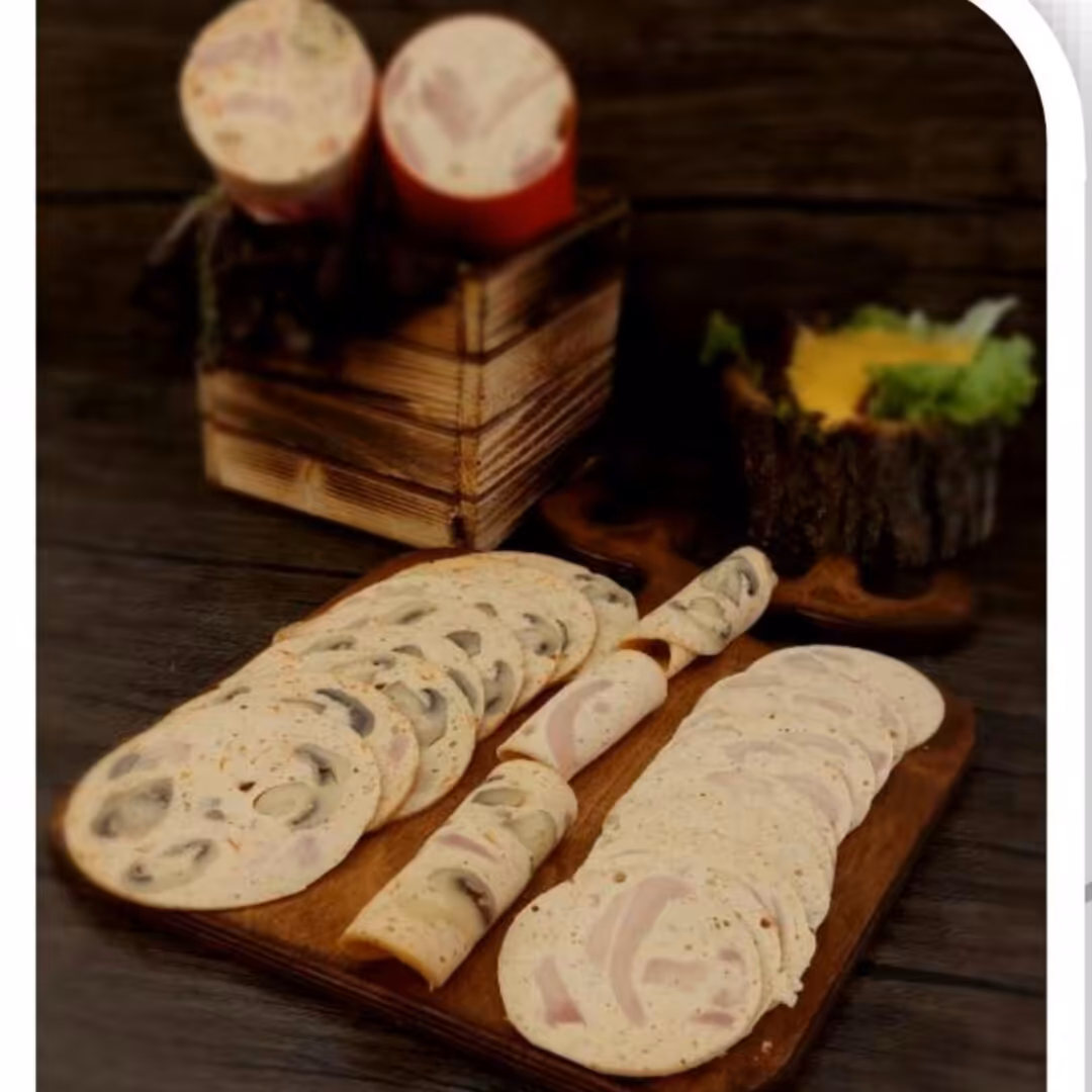 ژامبون مرغ و قارچ خانگی 85 درصد گوشت مرغ تا زه بدون مواد نگهدارنده