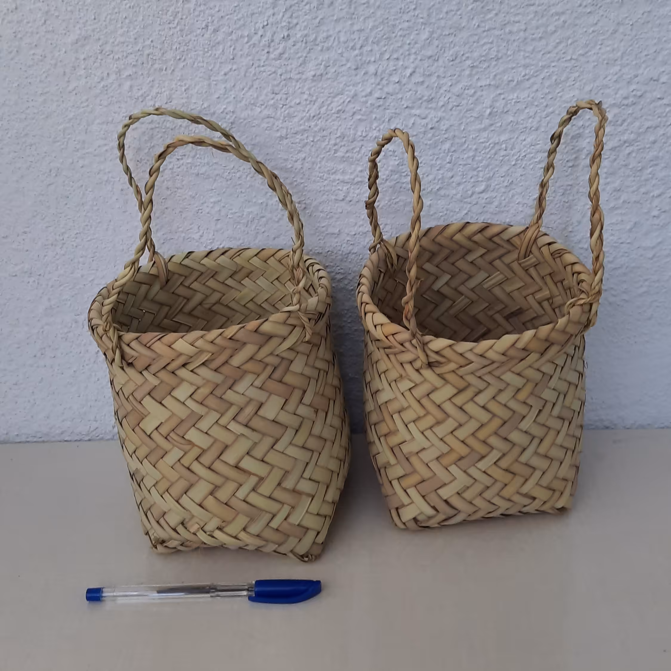 سبد کوچک دسته دار استوانه ( قطر 16 در 16)