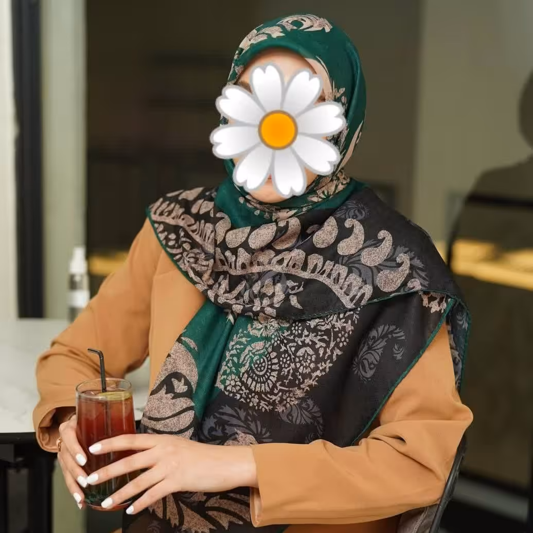  روسری نخی بهاره درجه یک  دور دست دوز
 قواره 120 
  کیفیت بی نظیر
