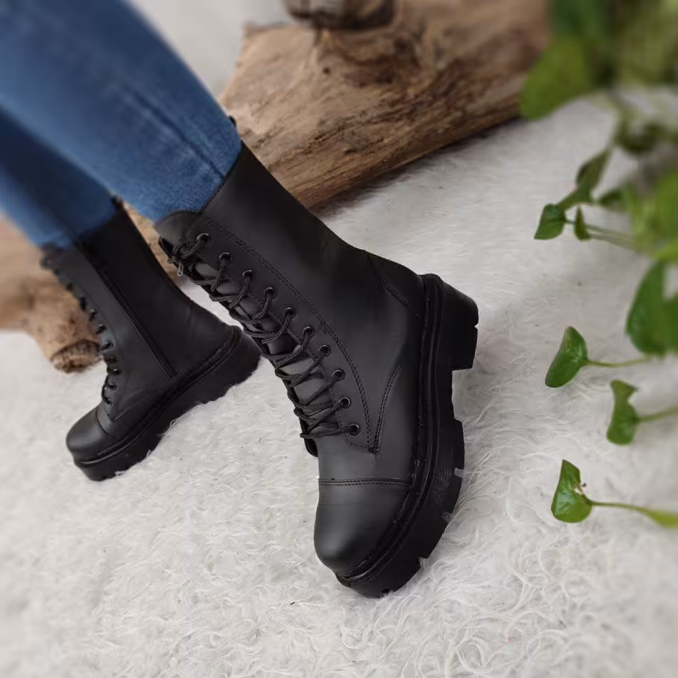 بوت طبی مدل کلاسیک 37تا40 رویه چرم صنعتی  -بوت زنانه دخترانه  با ارسال رایگان 