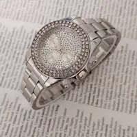 ساعت والار زنانه نقره ای فول نگین طرح سه موتوره