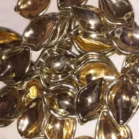 گلبرگ رز کلوعه طلایی 