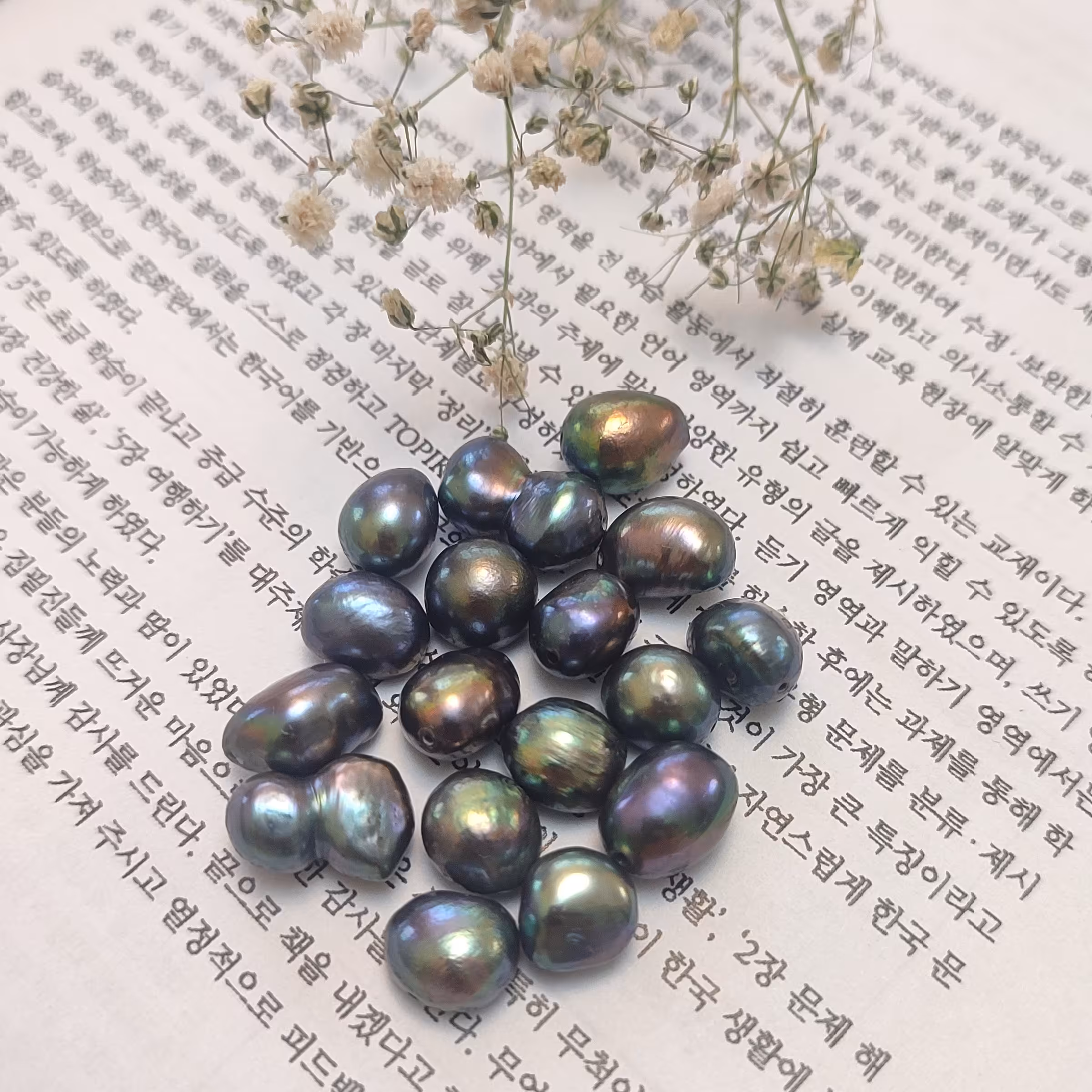 مروارید پرورشی طبیعی  سیاه هفت رنگ نامنظم لپه ای استوانه ای سایز  10 ، فروش دانه ای