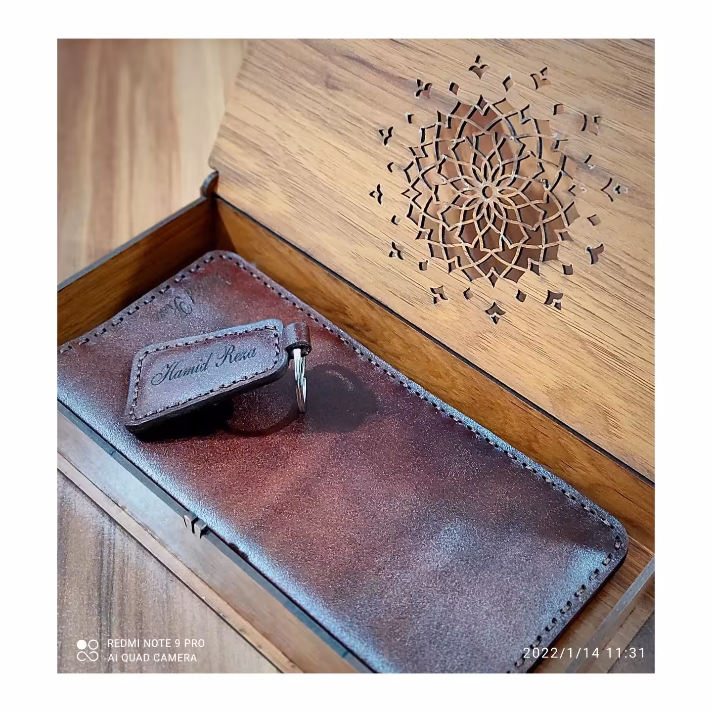 کیف پول و جاکارتی به همراه سرکلیدی چرم طبیعی(سفارشی)