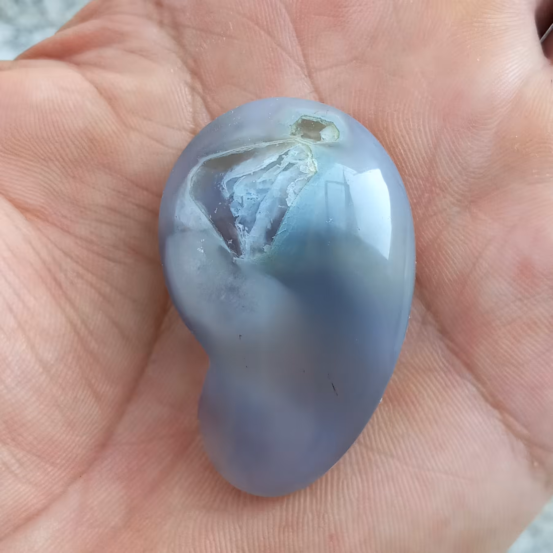 عقیق طرح گوش