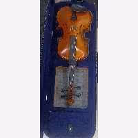 ویولن ایرانی با کیفیت (به همراه جعبه (کیف)،ارشه طبیعی و کالیفون و سایر متعلقات ایرانی)