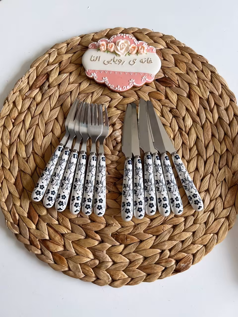 کارد و چنگال میوه خوری دسته سرامیکی- طرح گل سرمه ای