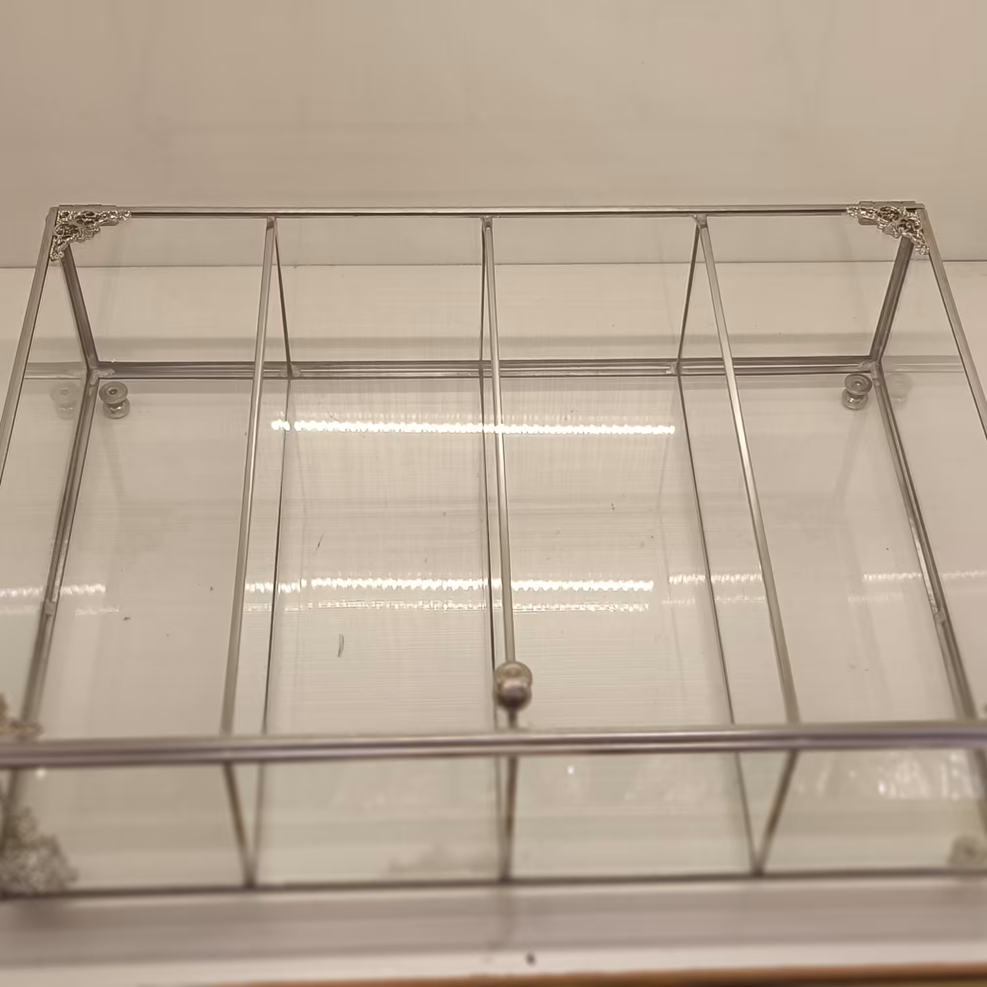 تی بگ برنجی  تیبگ برنجی نقره ایی کیفیت بینظیر  تیبگ 4خونه