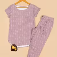 تیشرت و شلوارک 