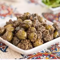 زیتون پروده عالی  و لذیذ با سبزیجات معطر شمال