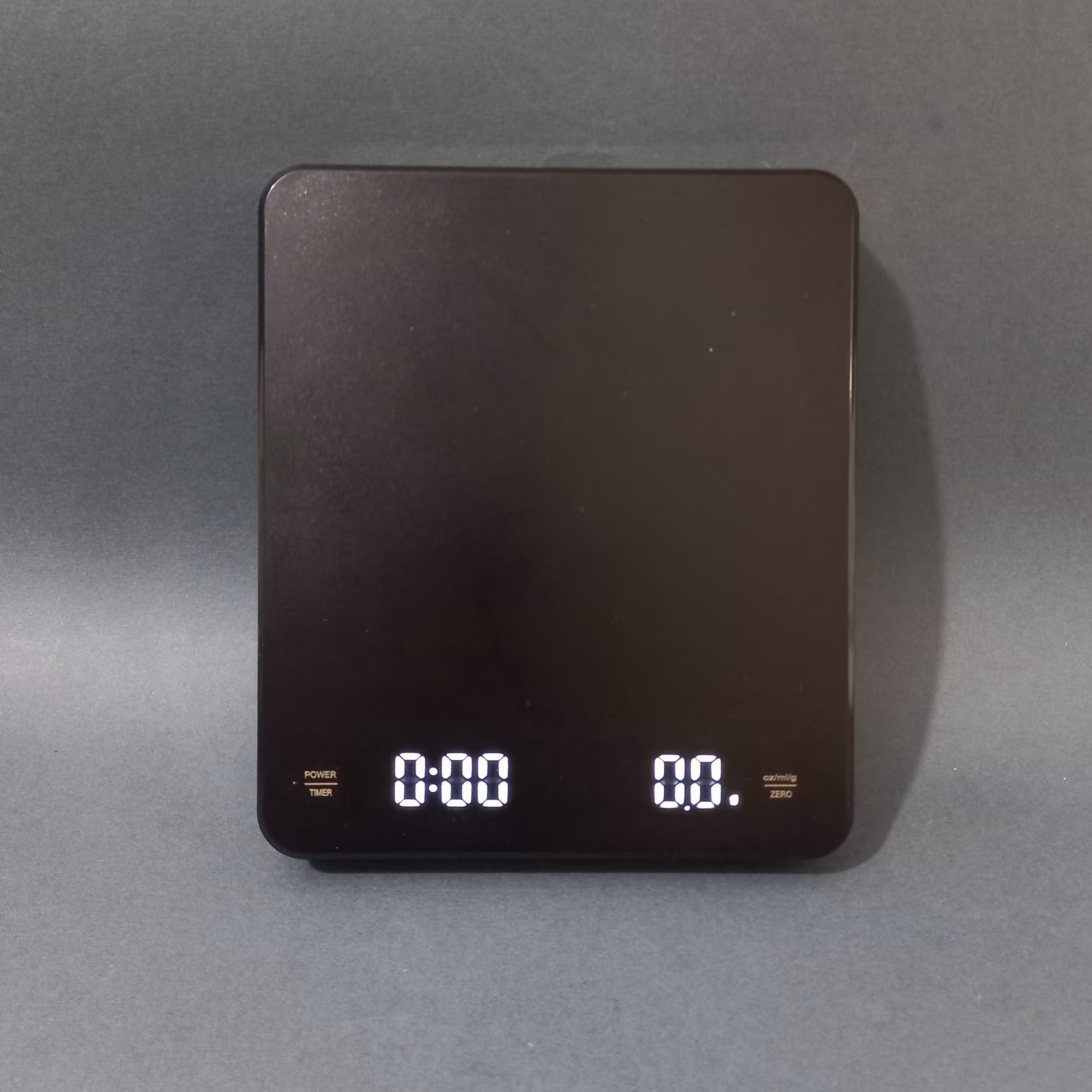 اسکیل شارژی صفحه تاچ لمسی ترازو شارژی دیجیتال باریستا صفحه تاچ لمسی