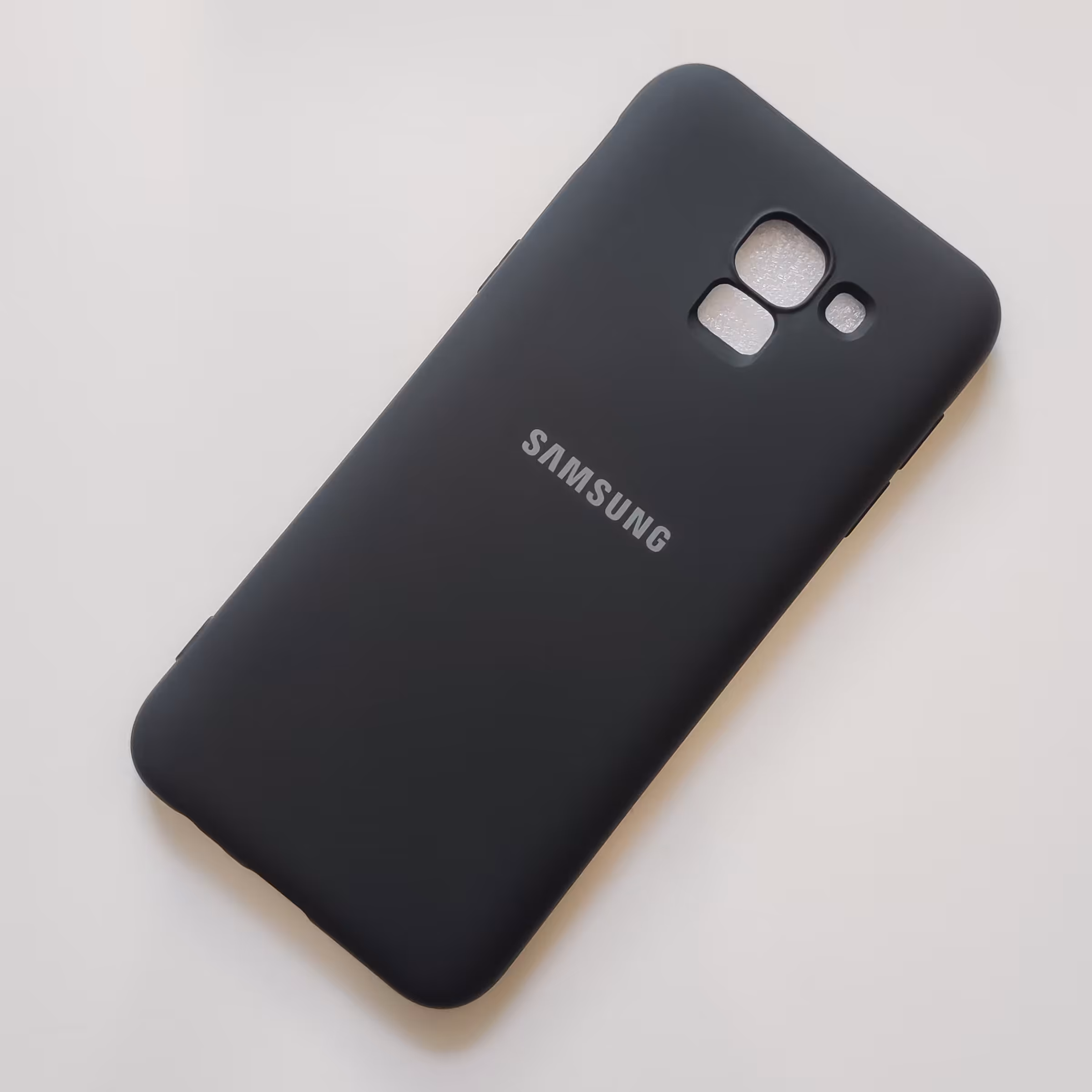 قاب سیلیکونی پاک کنی مشکی گوشی سامسونگ J6 یا J600f