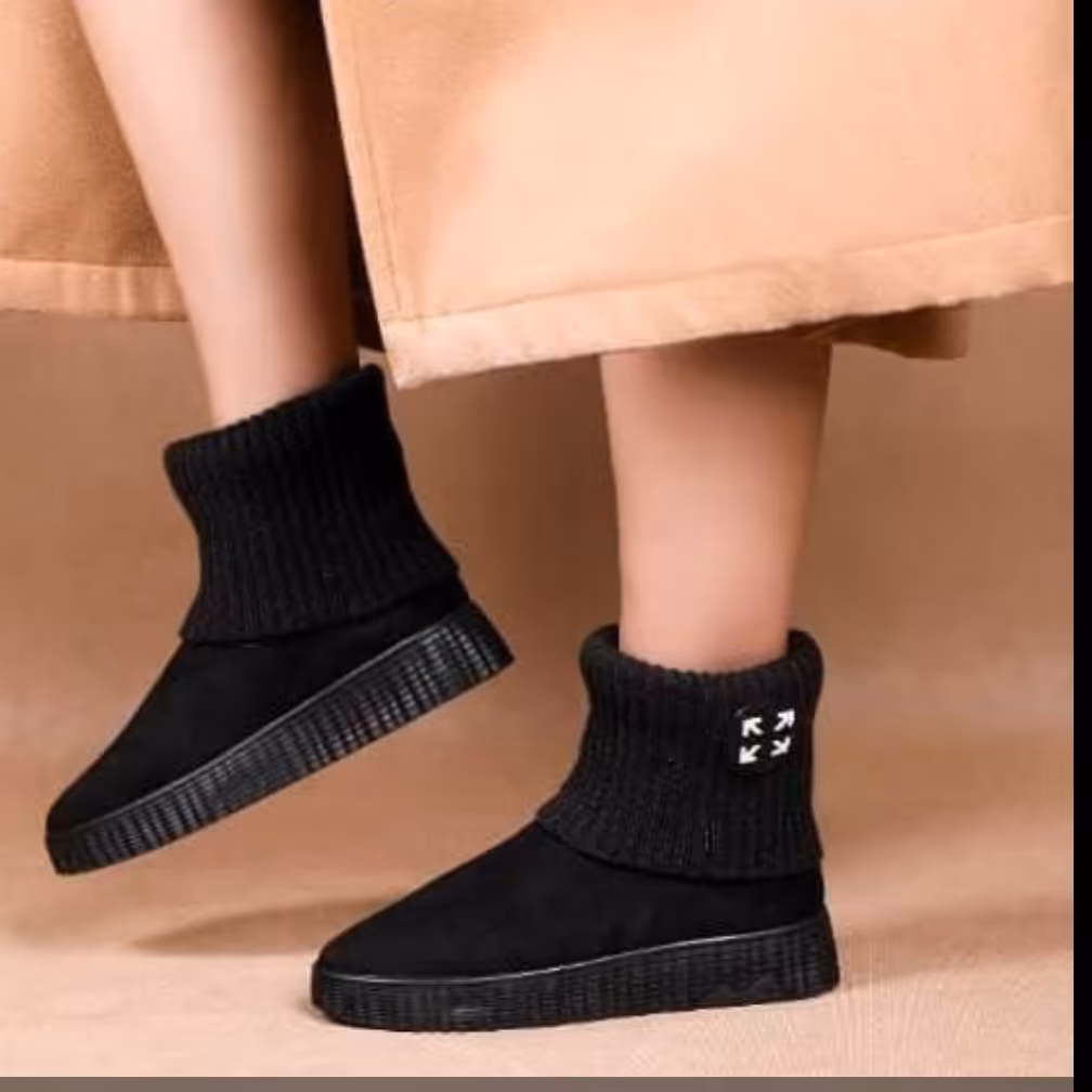 نیم بوت جدید جنس سوییت،سبک و راحت،با کیفیت سایز37تا40