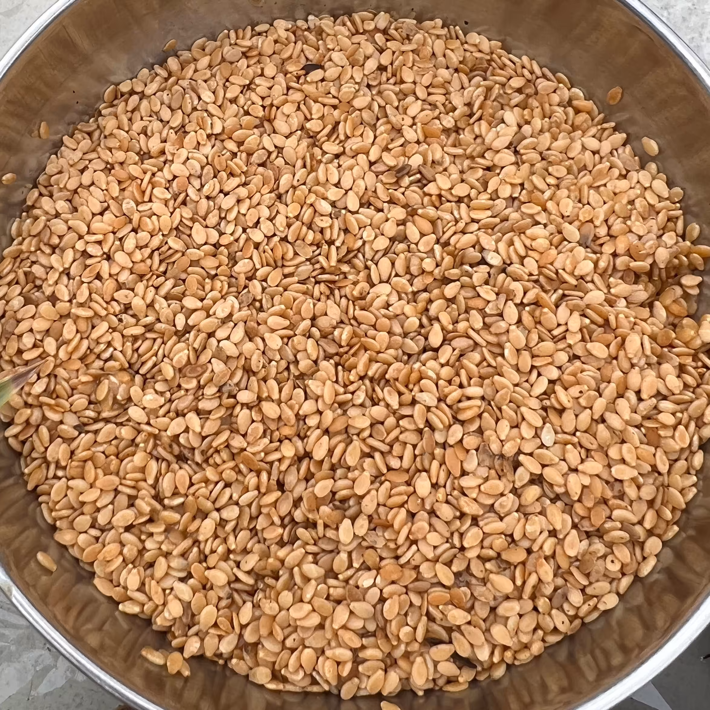 کنجد بو داده درجه یک