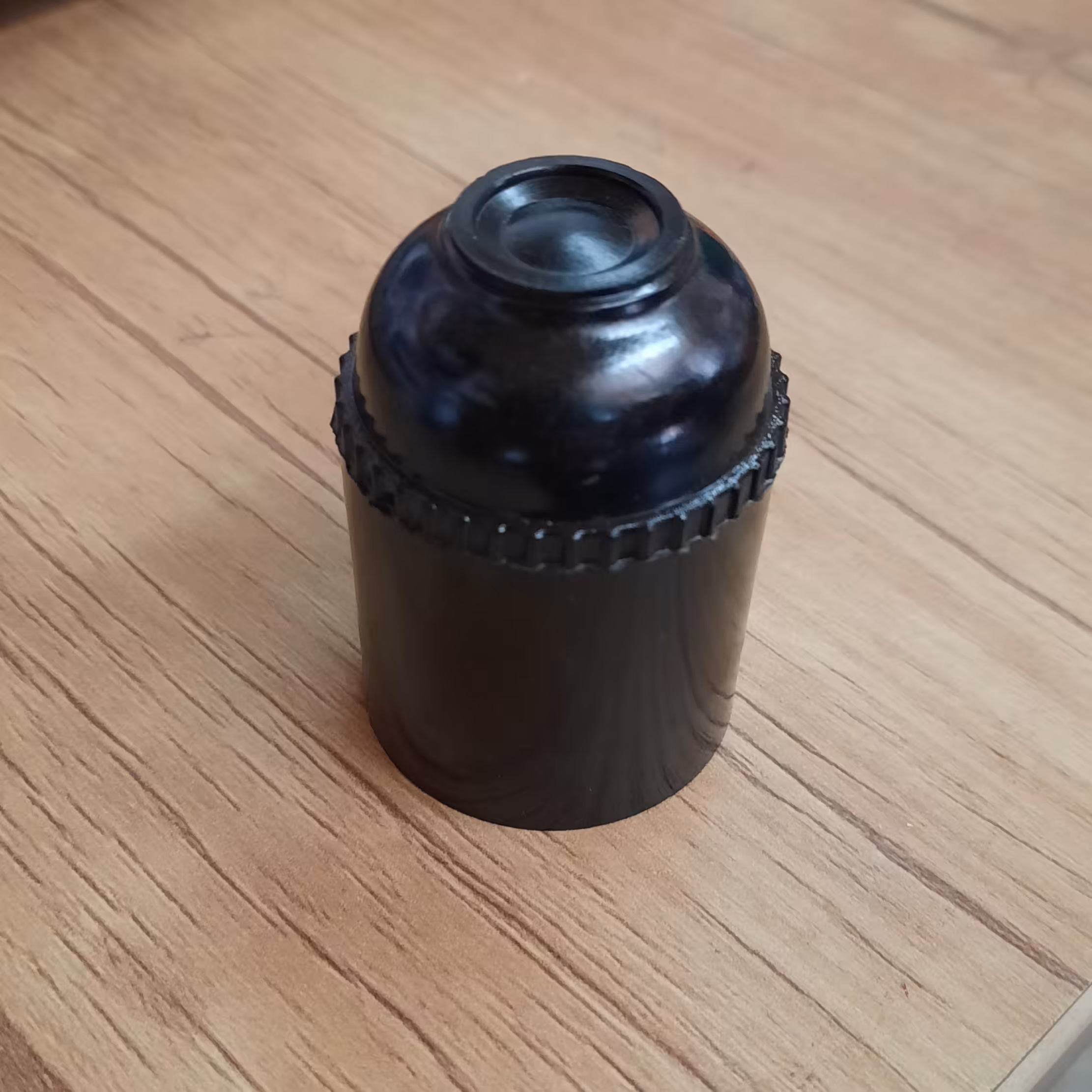 سرپیچ آویز ی جهان الکتریک