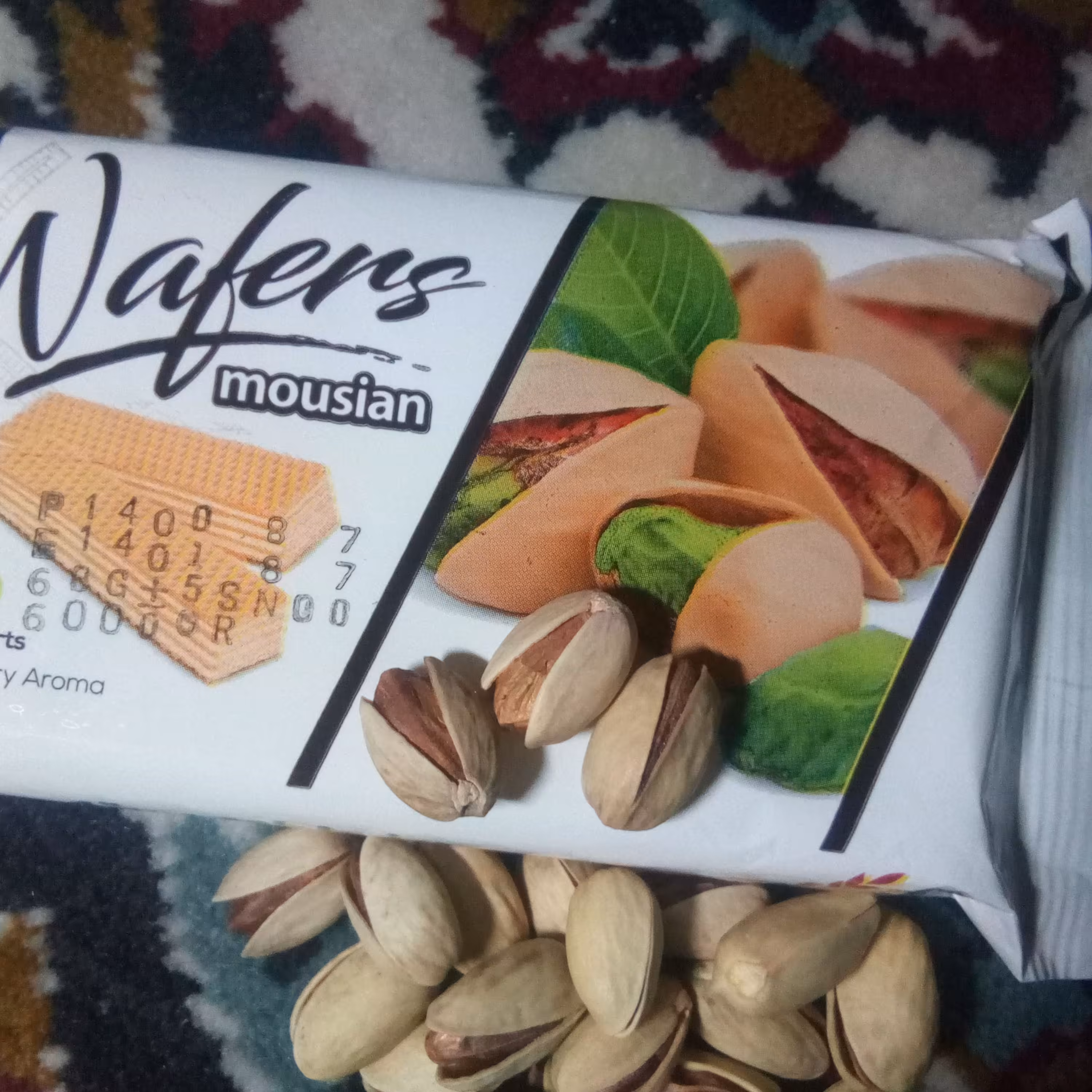 ویفر با طعم پسته