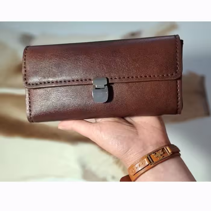 کیف کمری موبایل کاملأ دستدوز ی شده چرم طبیعی گاوی  ابعاد 19در 9