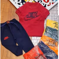 تیشرت وشلوار