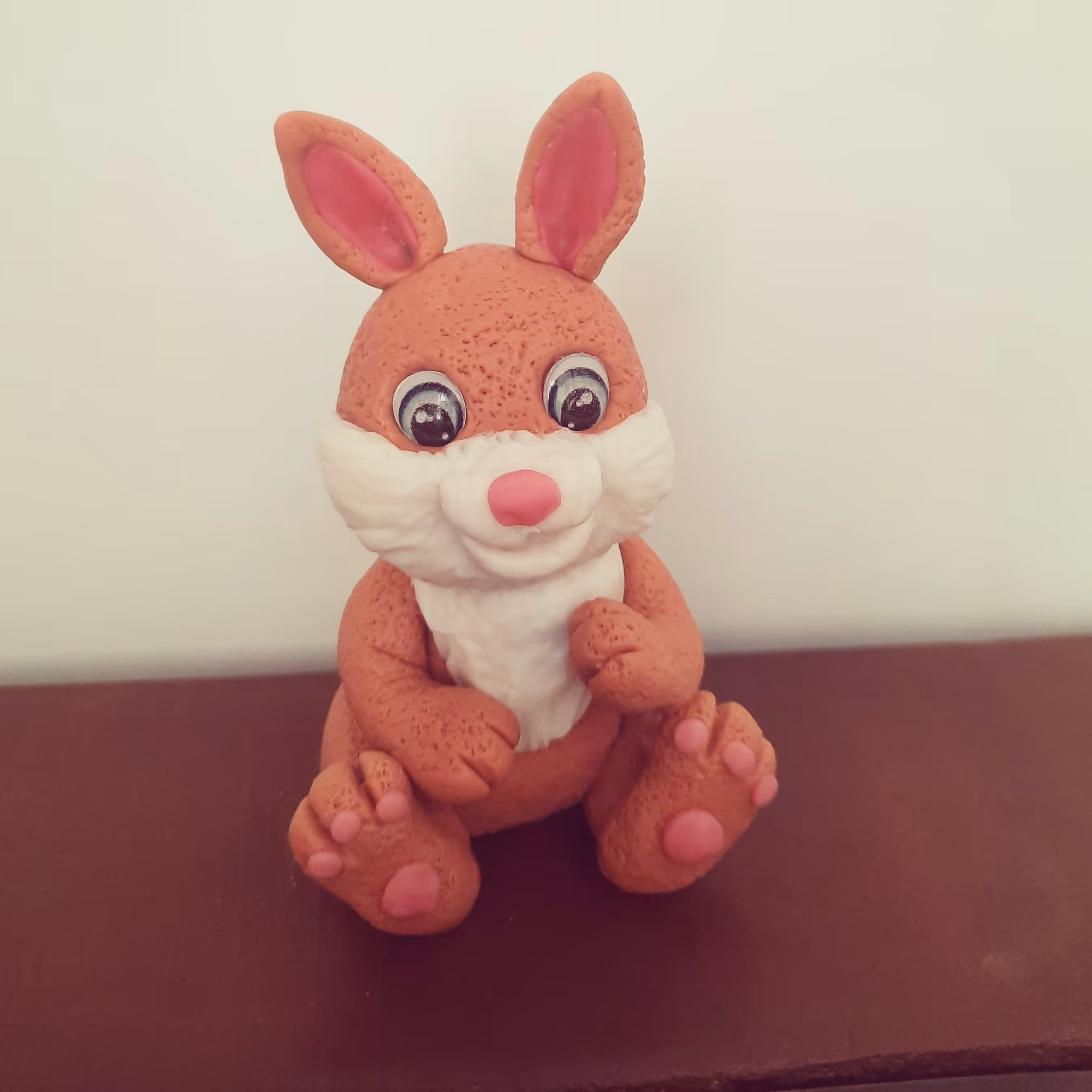 خرگوش خمیری نماد سال رنگ  قهوهای 8سانت وزن 140 گرم