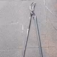 قیچی شاخه بری دسته بلند دست ساز فولادی