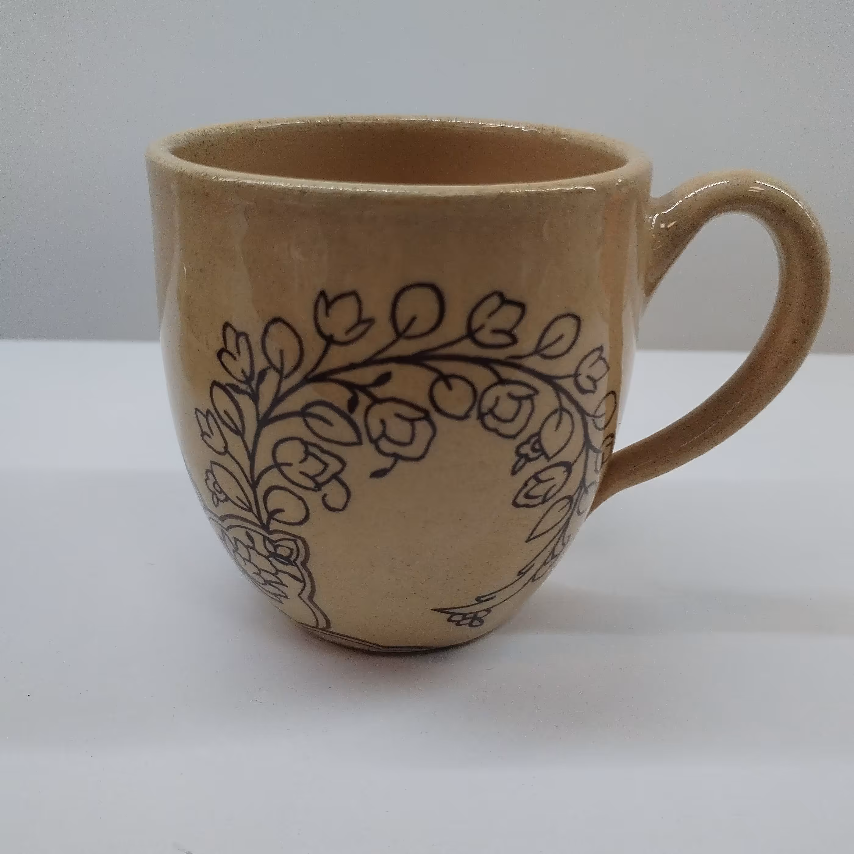 ماگ سفالی کلاسیک مدل طاووس