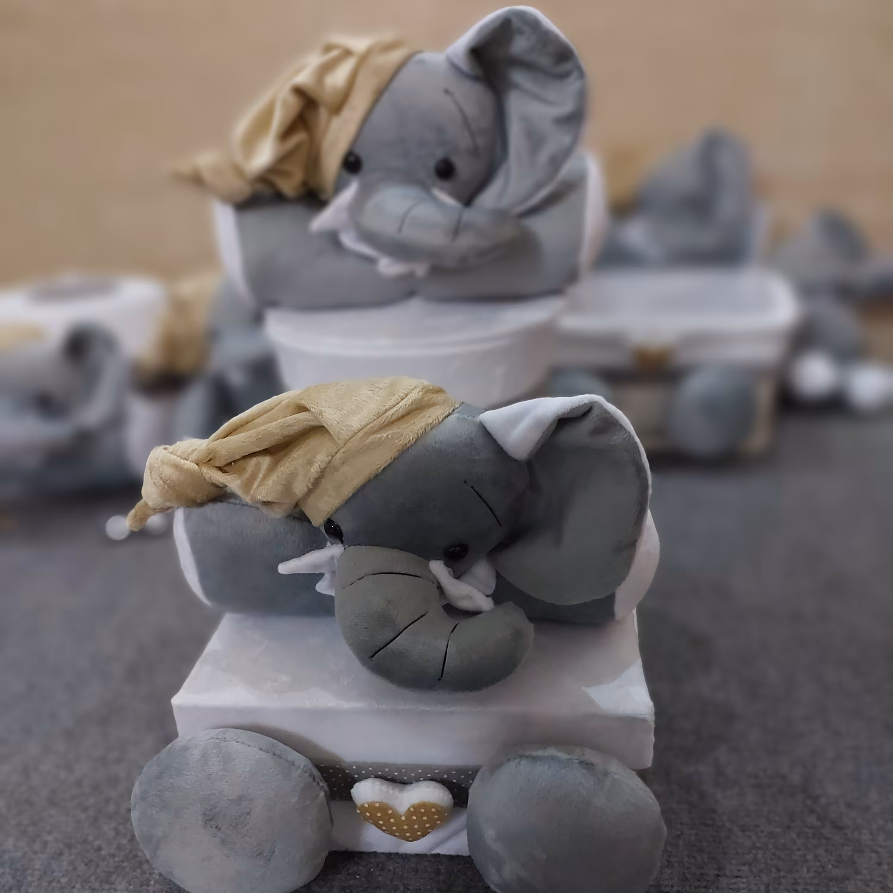 سطل جادستمال با کاور مخمل کش دوزی قابل شستشو آرکولند تم فیل