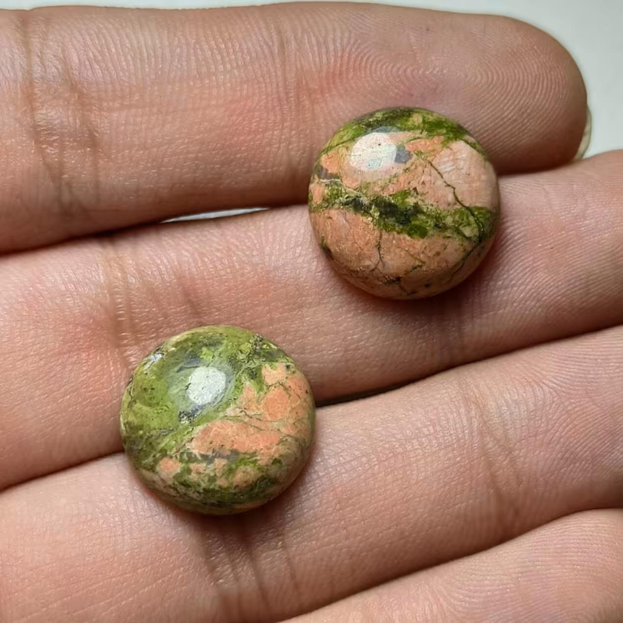 نگین اوناکیت طبیعی با پولیش عالی