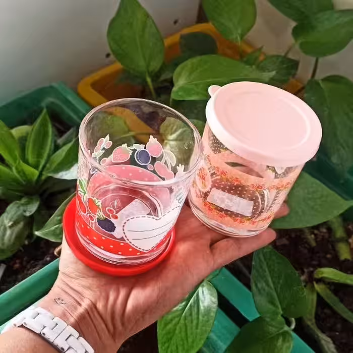 بانکه درب دار شیشه ای اسمارت گلدار محصول پیشتازان در دو طرح و رنگ مناسب ادویه ..