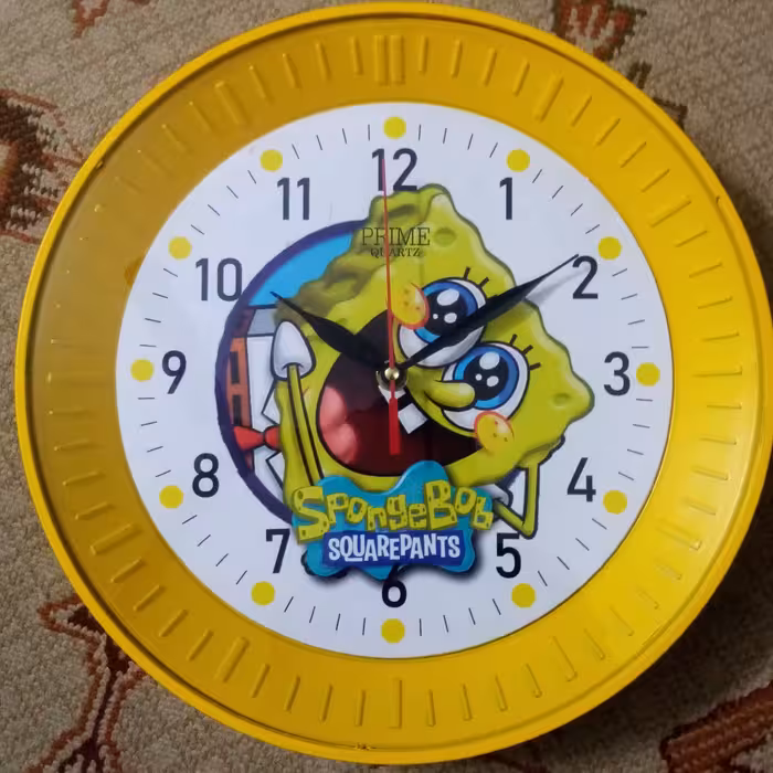 ساعت دیواری اتاق کودک طرح باب اسفنجی