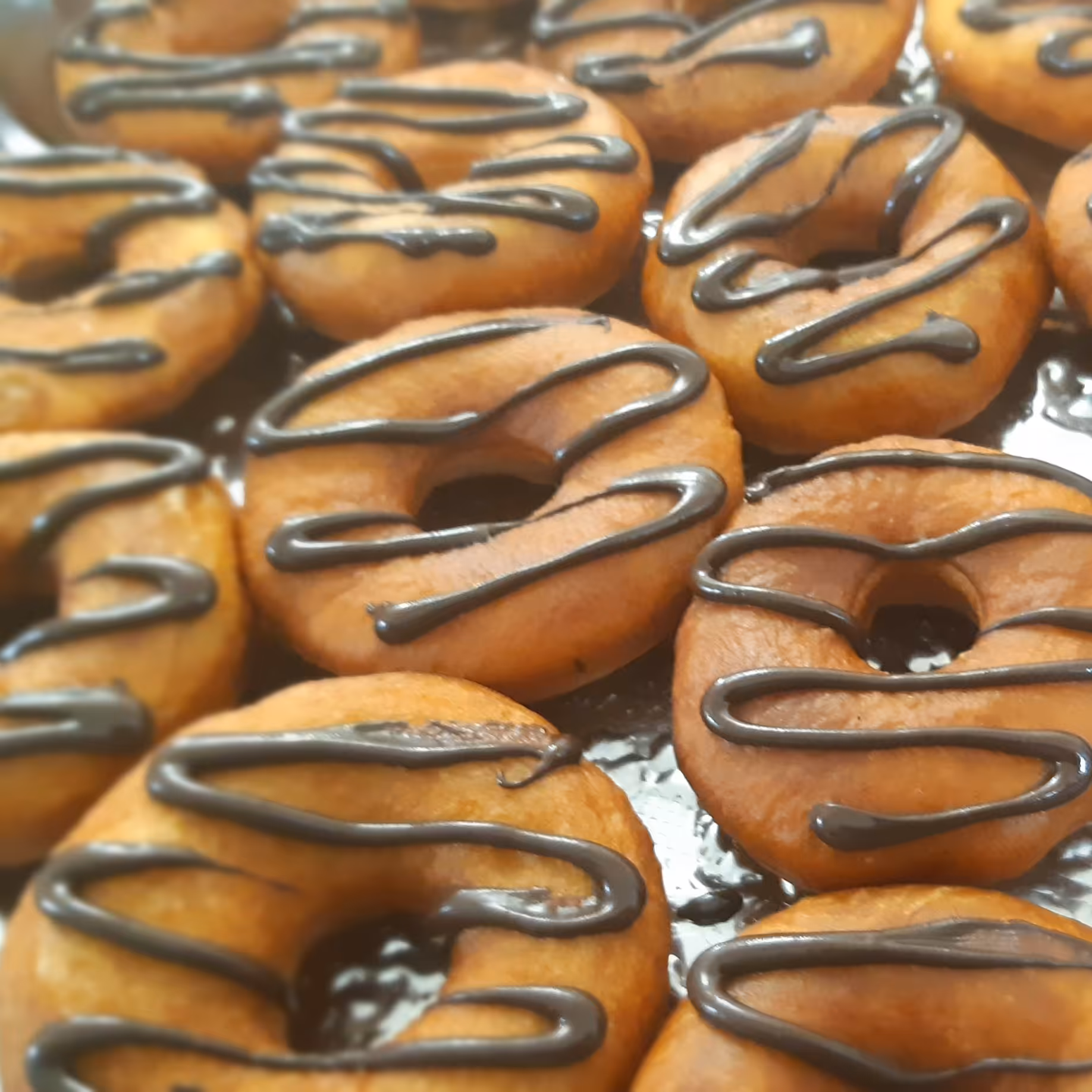 دونات شکلاتی