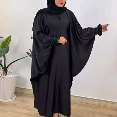 عبایی سرشونه نگین مشکی