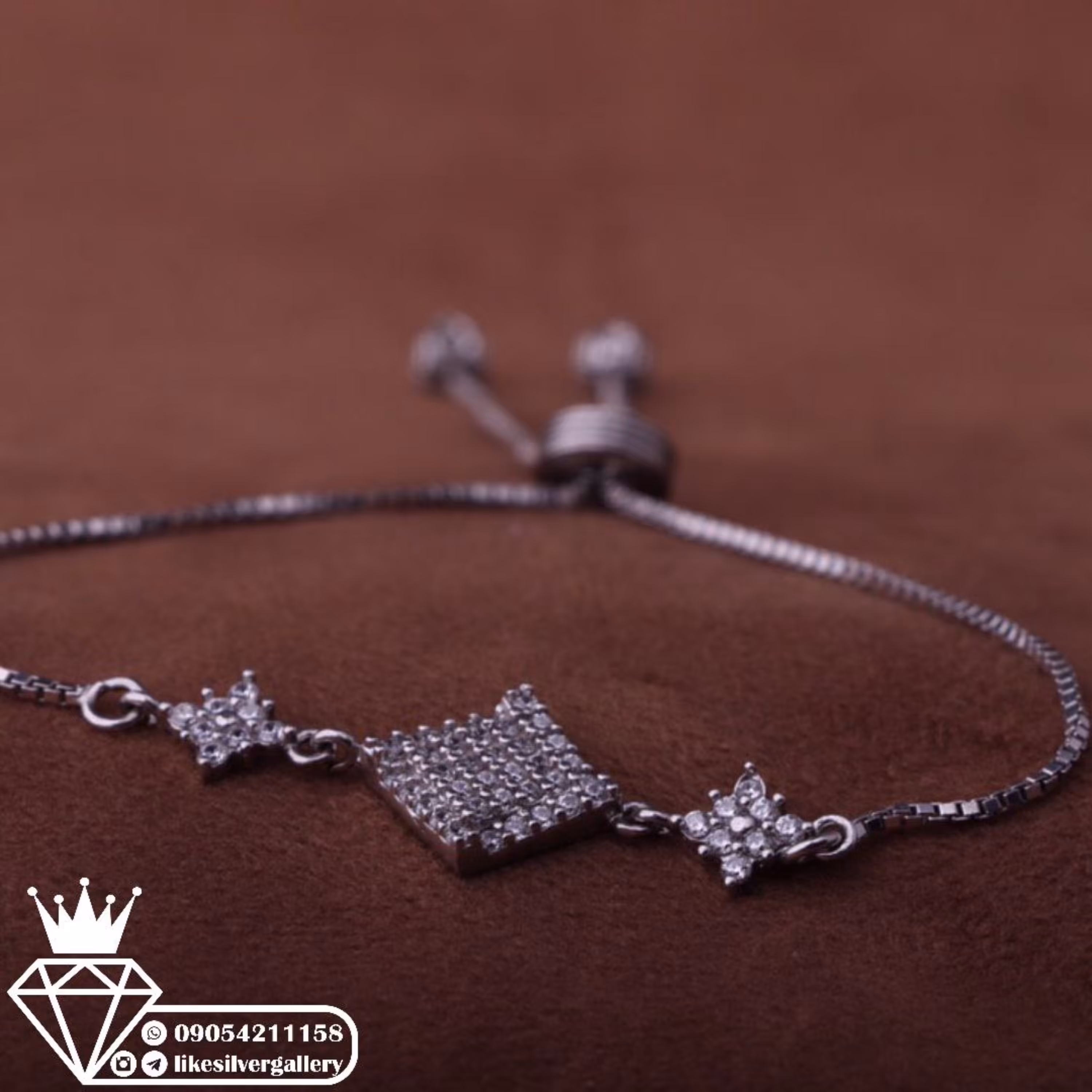 دستبند اسانسوری وزن 4.8 گرم ارسال رایگان 