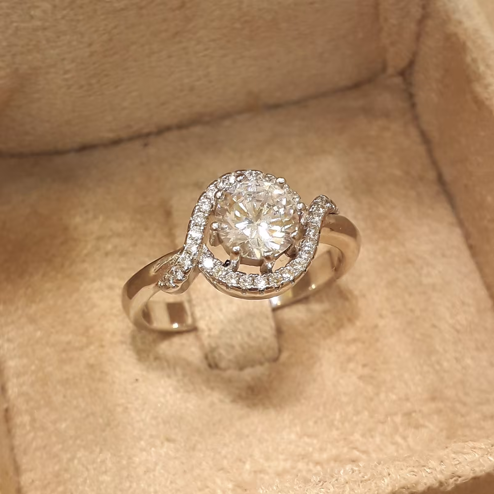 حلقه زیبای سولیتر 5