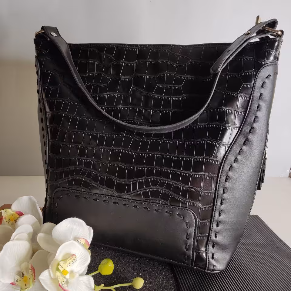 کیف لخت سایز بزرگ طرح دوخت رنگ مشکی سنگی(ارسال رایگان)