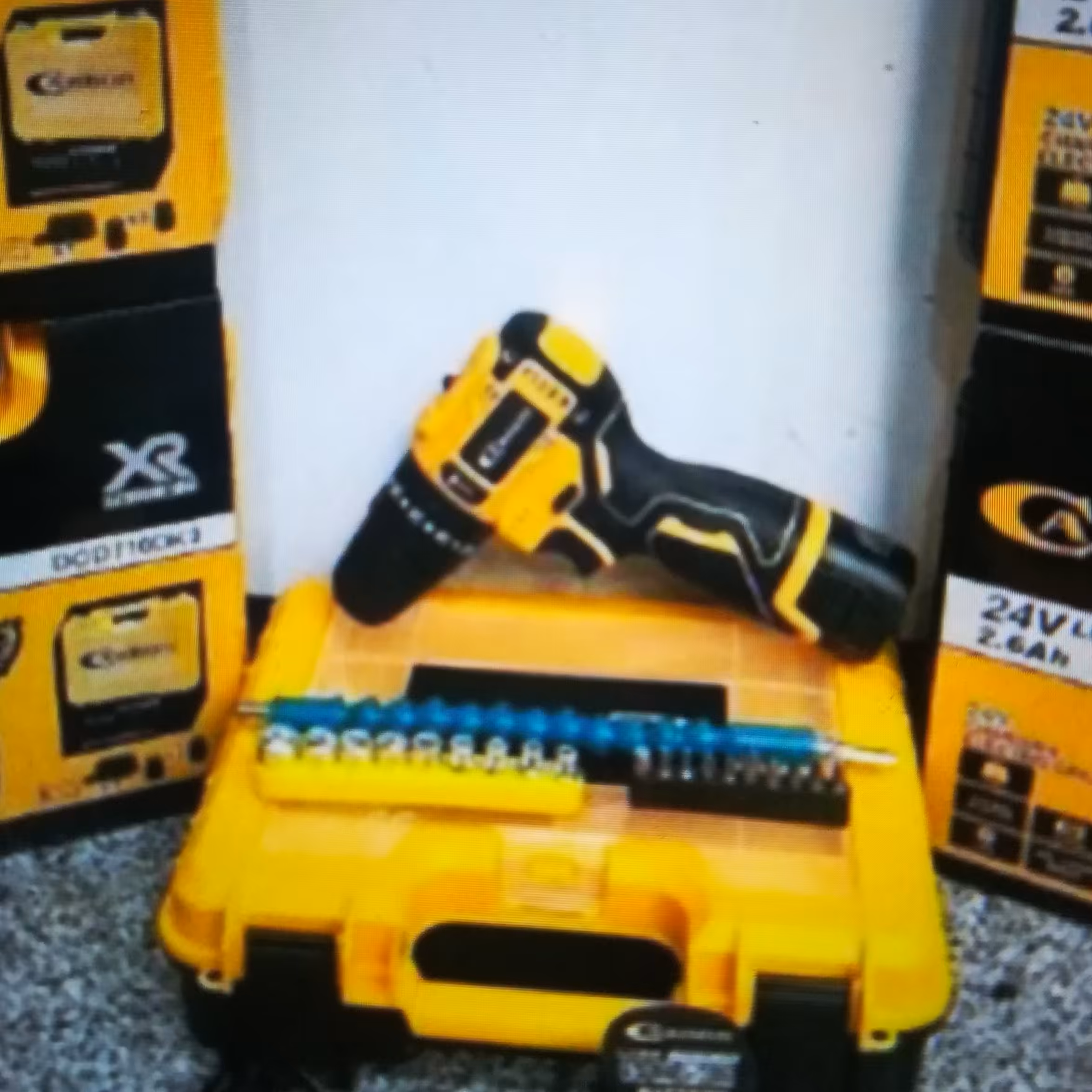 دریل 24ولت براشلس دیوالت دو باتری